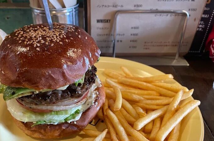 アボカドチーズバーガー