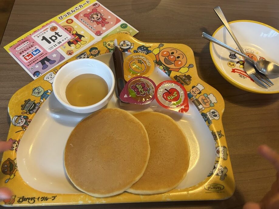 チョコでお絵かきパンケーキ