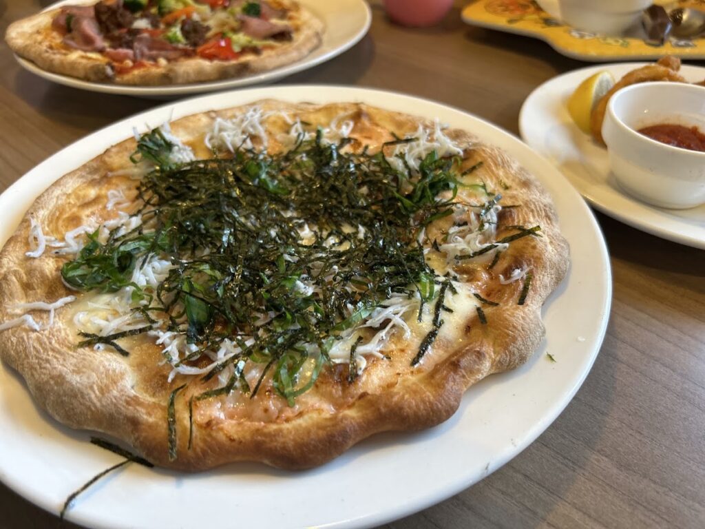 湘南風しらすピザ