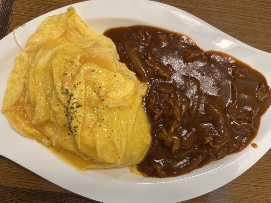 ハヤシオムライス