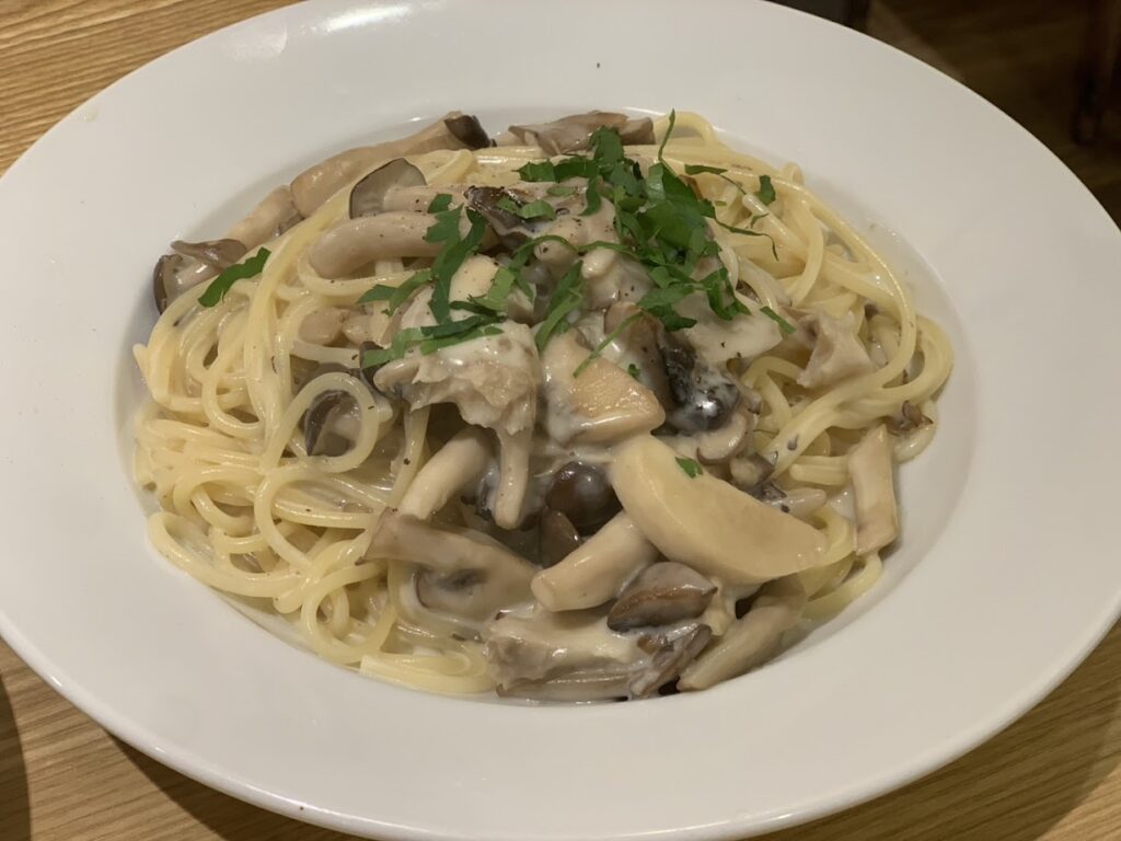 キノコのポルチーニソース