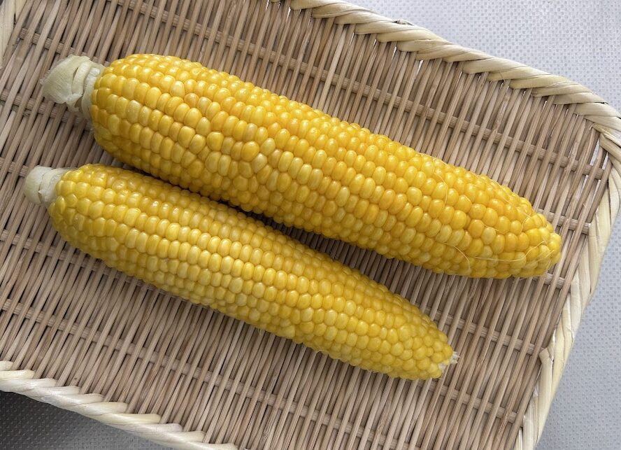 レンジ加熱したとうもろこし