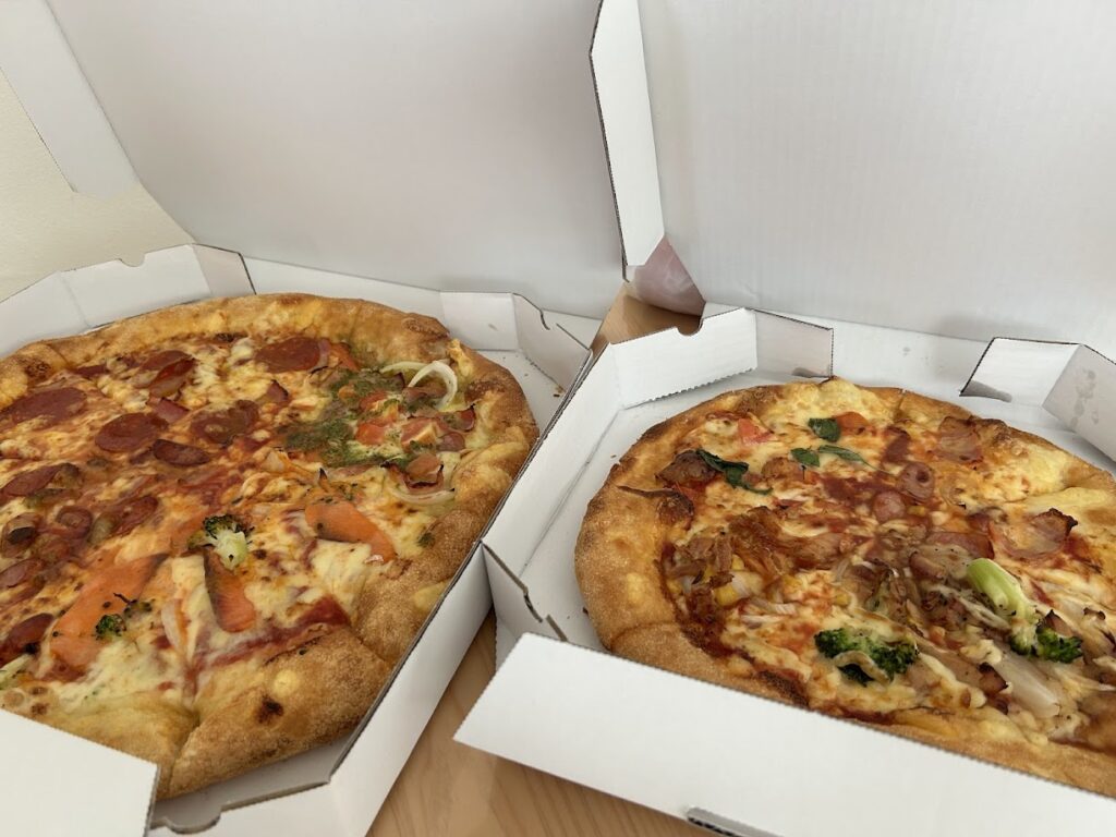 Lサイズ(左)とMサイズ(右)