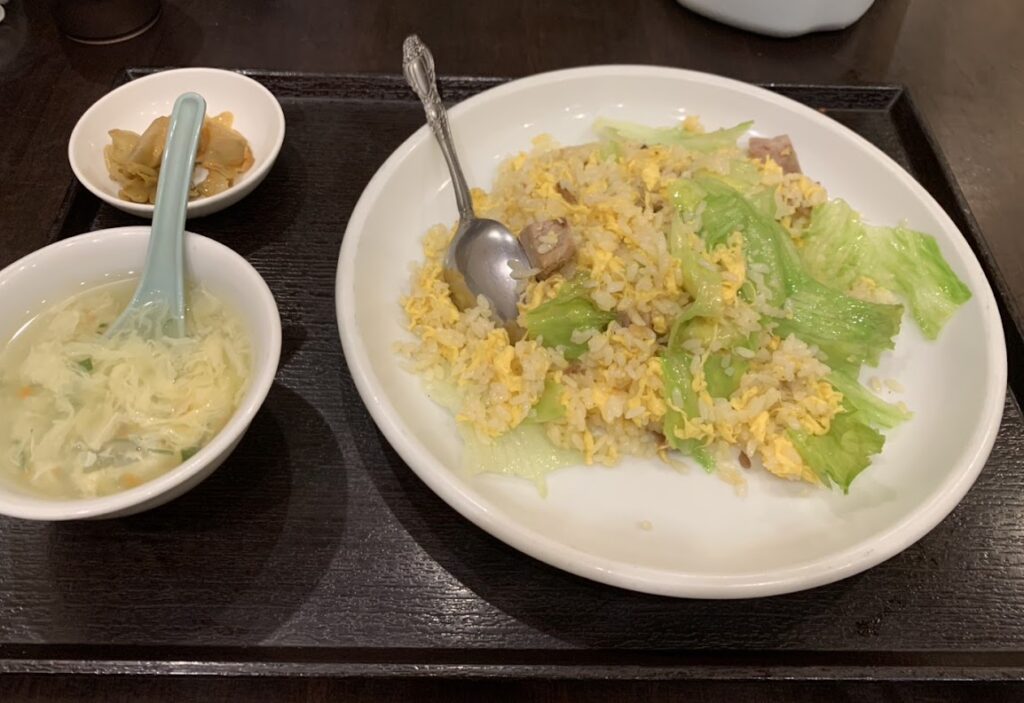 チャーシューチャーハンと焼き餃子のセット
