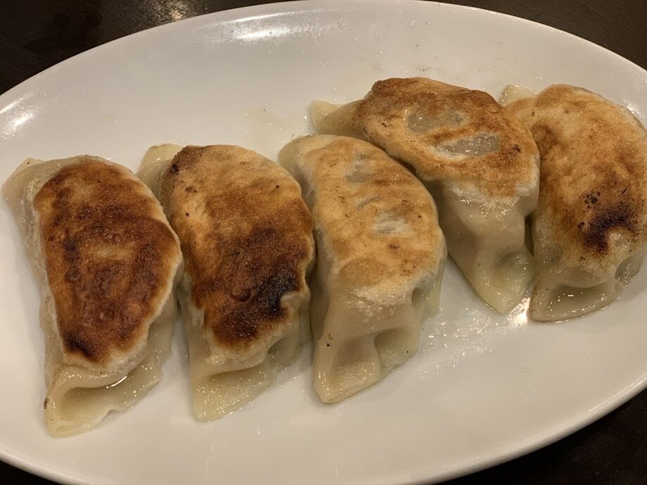 セットの焼き餃子