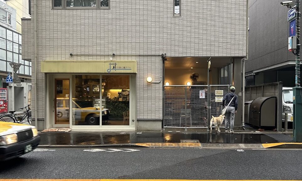 井の頭公園カフェ外観