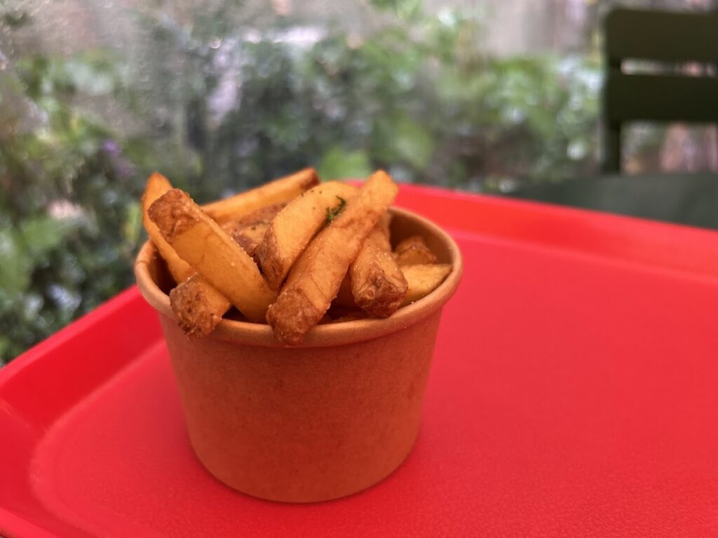 山盛りポテトフライ