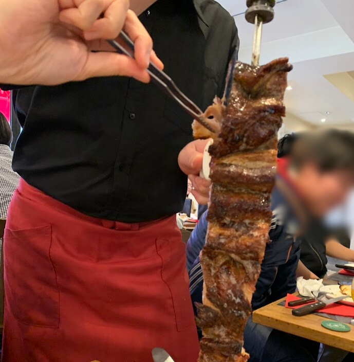 次々と回ってくるお肉