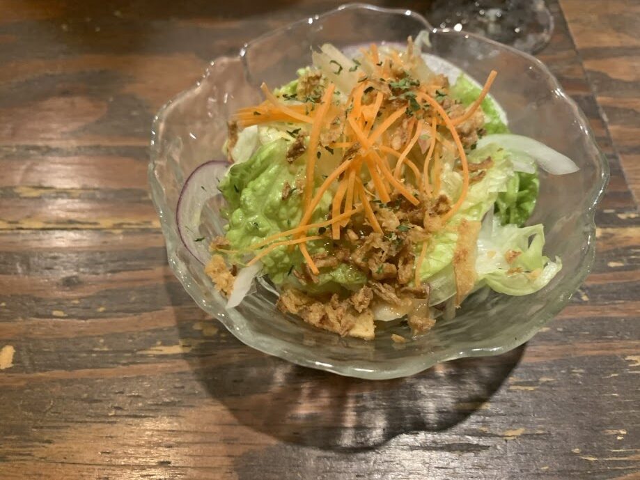 お通しのサラダ