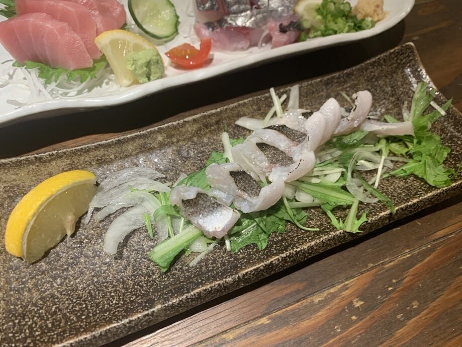 刺身おまかせ三種盛り合わせ（炙りカマス）