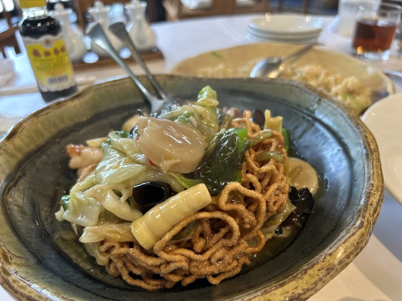 海鮮五目あんかけ焼そば（揚げ麺）