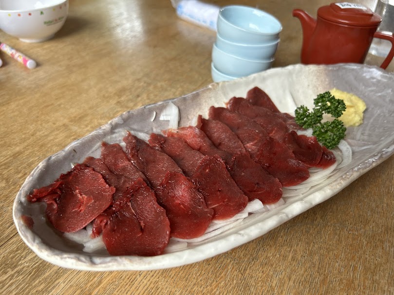 馬刺し