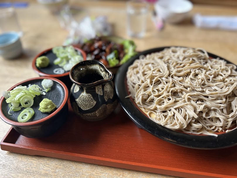 特もりそばと鳥もつ煮セット