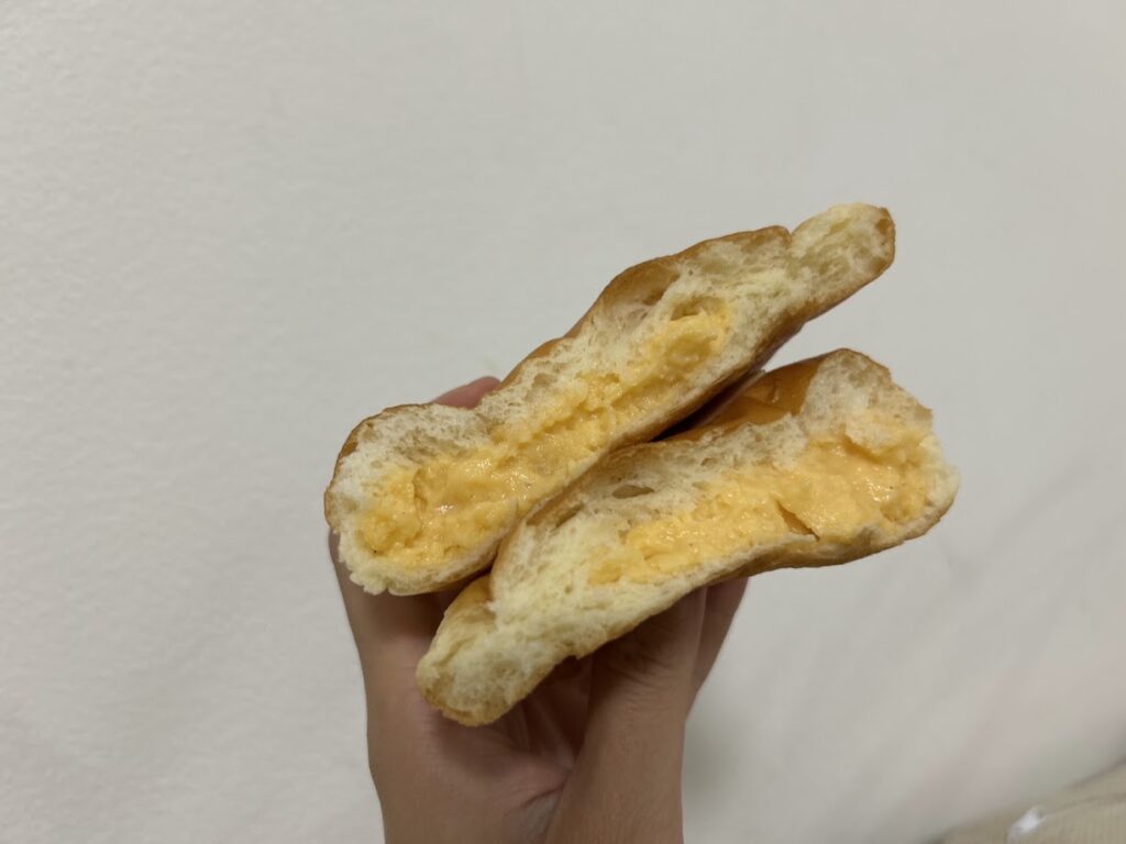 クリームパン断面