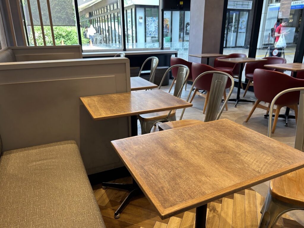 店内の様子