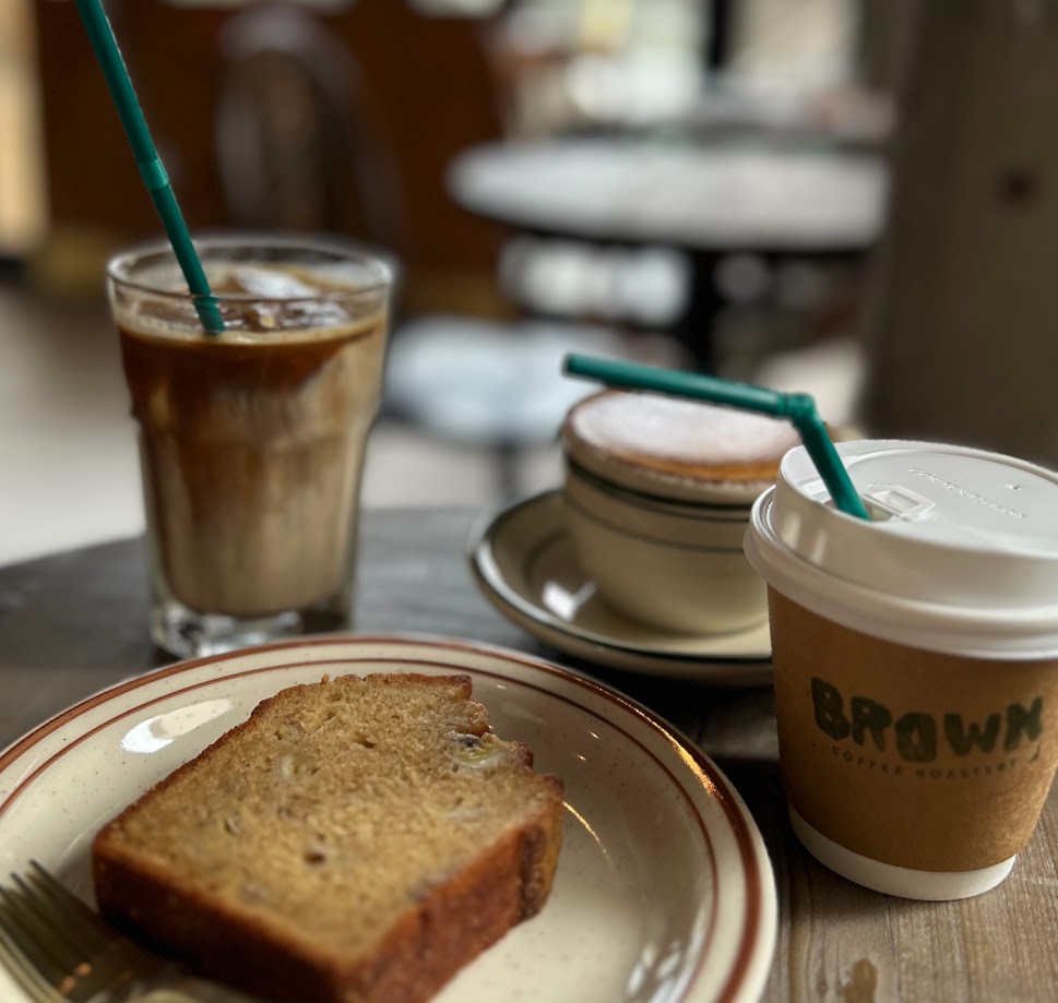 蓋つきの飲み物がキッズドリンク