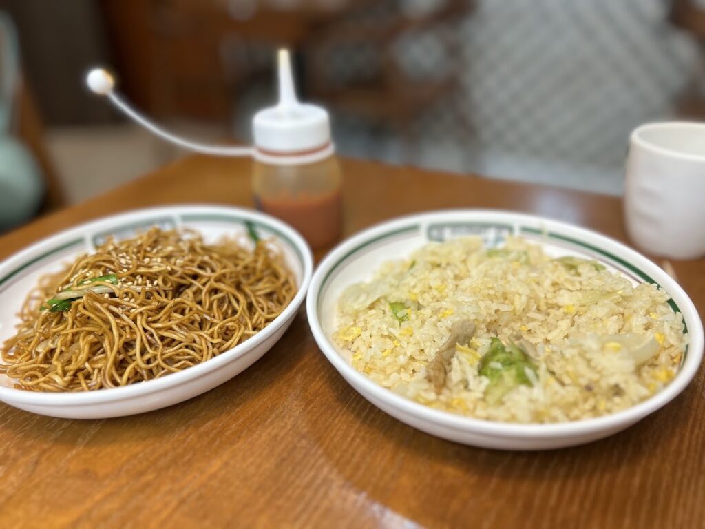 香港スタイルの焼きそば＋親子炒飯